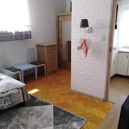 33 * Wrocław